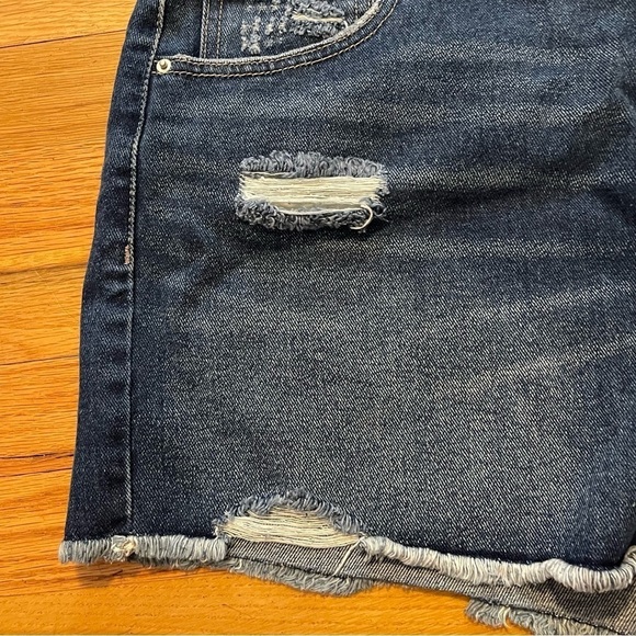 Time and Tru | High Rise Denim Shorts | size 14 - Picture 5 of 7